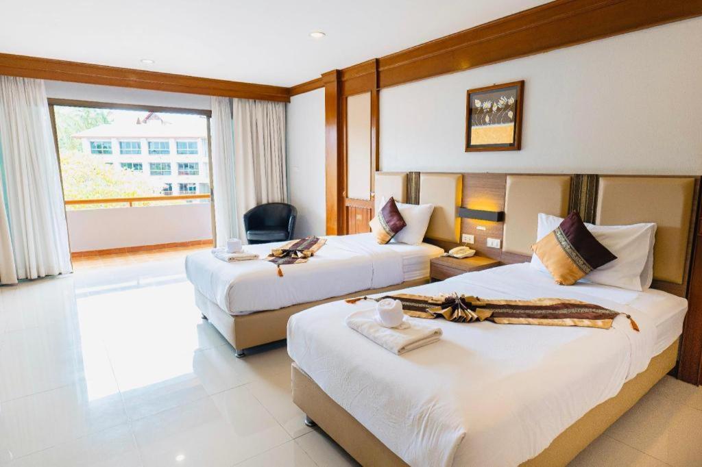 The Impress Nan Hotel Bagian luar foto