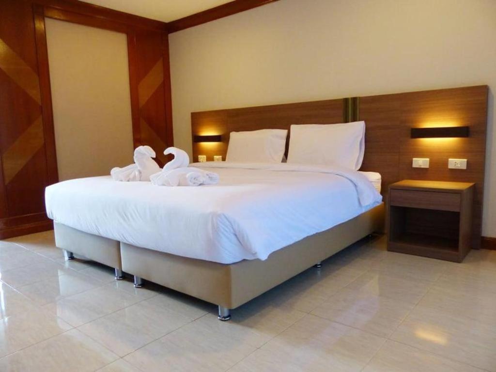 The Impress Nan Hotel Bagian luar foto