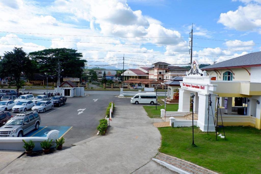 The Impress Nan Hotel Bagian luar foto
